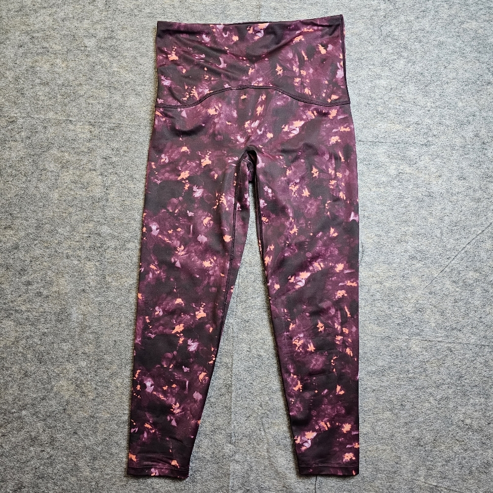 Spanx Active Booty Boost Leggings in Wine Tie Dye medium